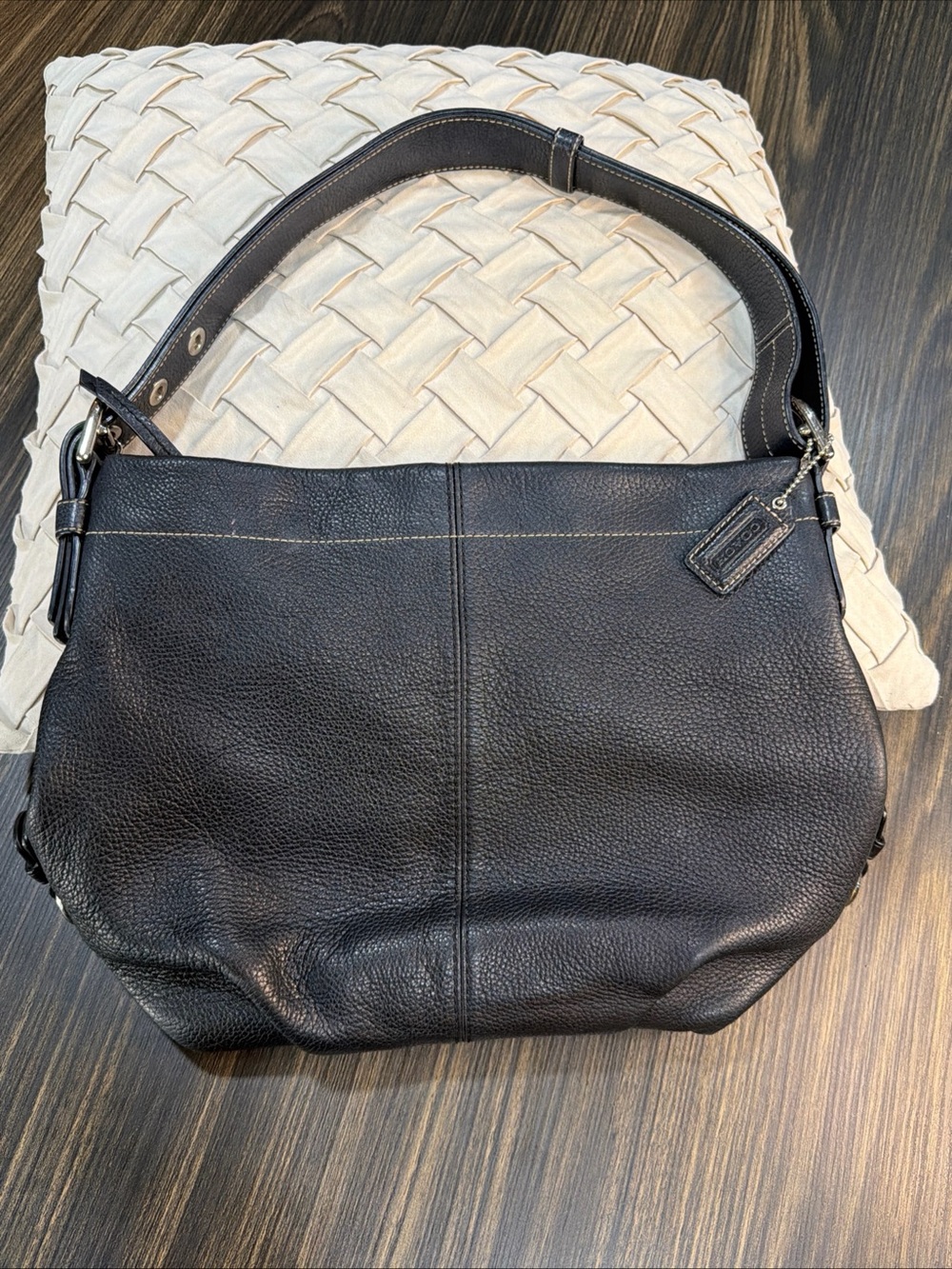COACH F15064 Pebble Leather F15064 Black Shoulder Dark Navy